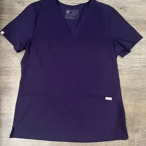 Figs casma top in purple